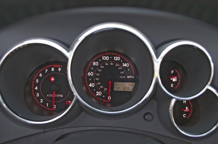  Toyota Matrix 2003 года  (фото 53 из 102)